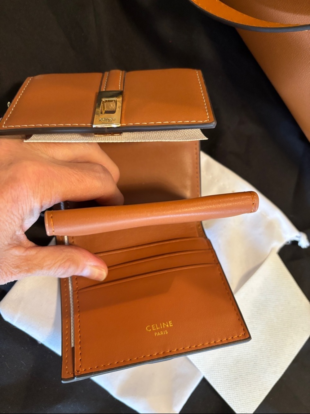 Leather bag and wallet set - Picture 3 of 9